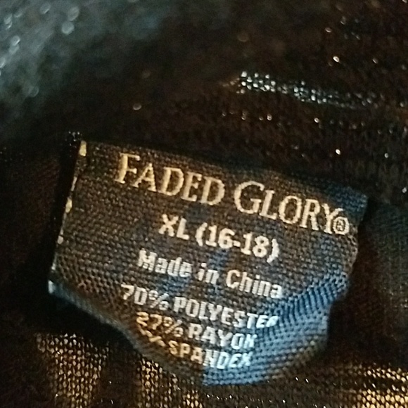 Top - Picture 2 of 4